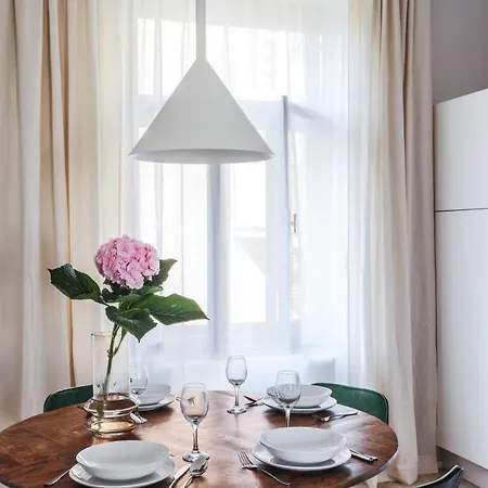 Apartment Eleven *