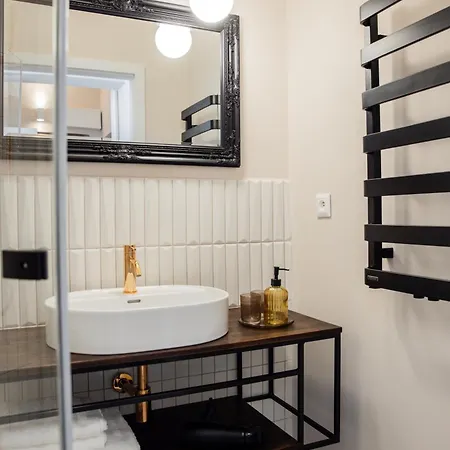 Eleven Apartment